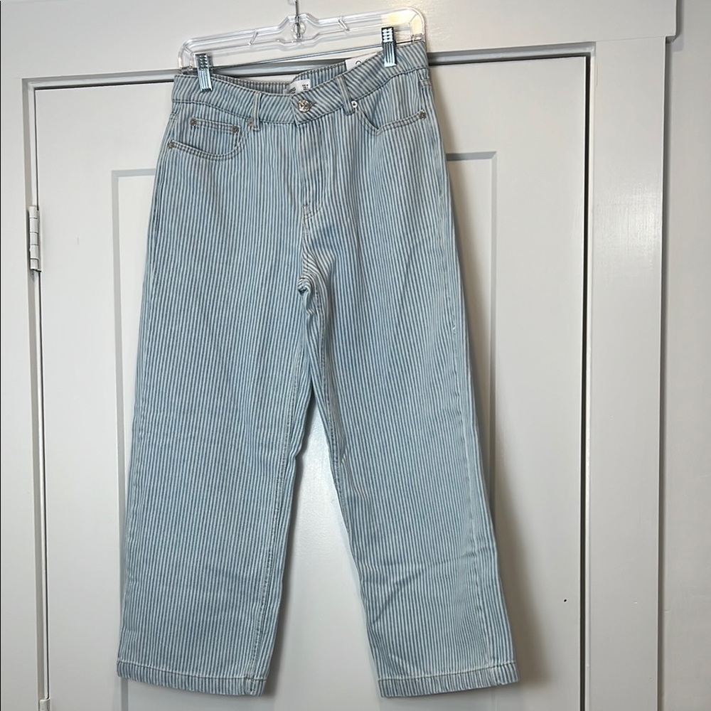 Mango denim Light Blue striped Culotte cropped/mid waist jeans size 4. NWT!